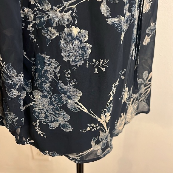 Lucky Brand Sheer Floral Blouse, sz Small. - Picture 5 of 11